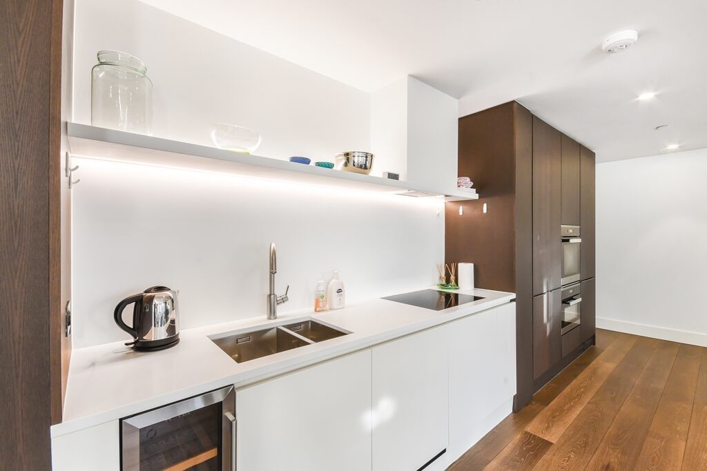 Property photo 3 of 22 Rathbone Square