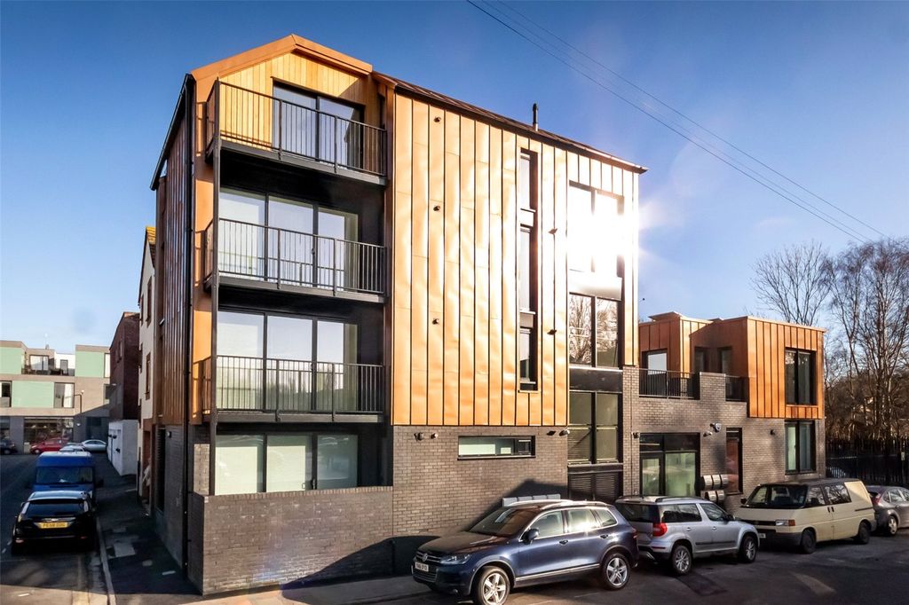 Property photo 2 of 10 Picture No. 09