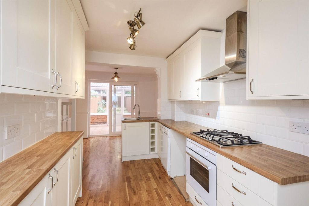 Property photo 2 of 14 Front