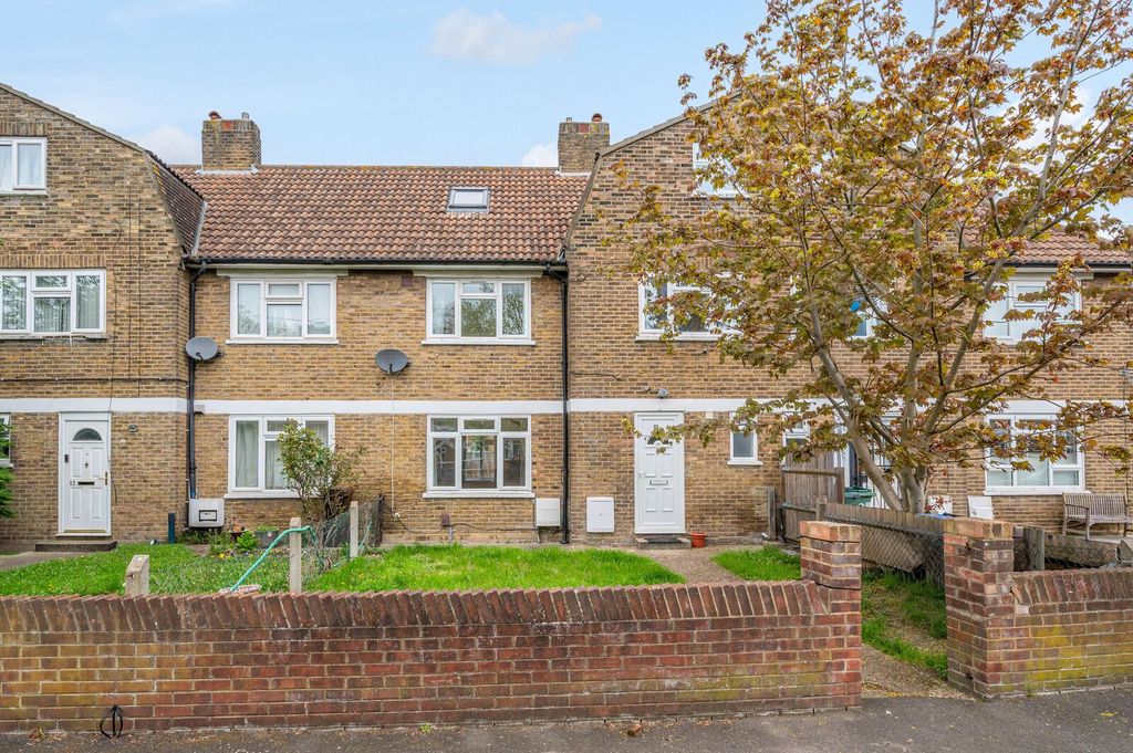 Property photo 1 of 18