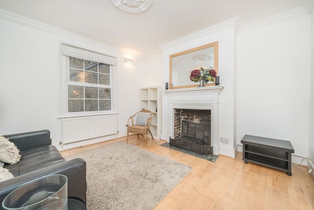 Property photo 2 of 7