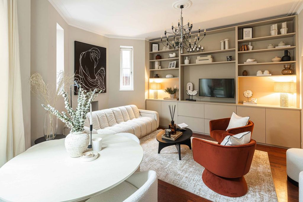 Property photo 2 of 30