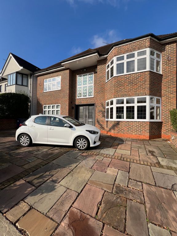 Property photo 1 of 36