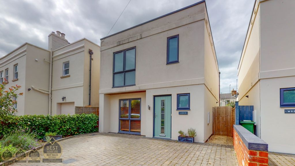 Property photo 1 of 13 Cheltenham-Front View-2