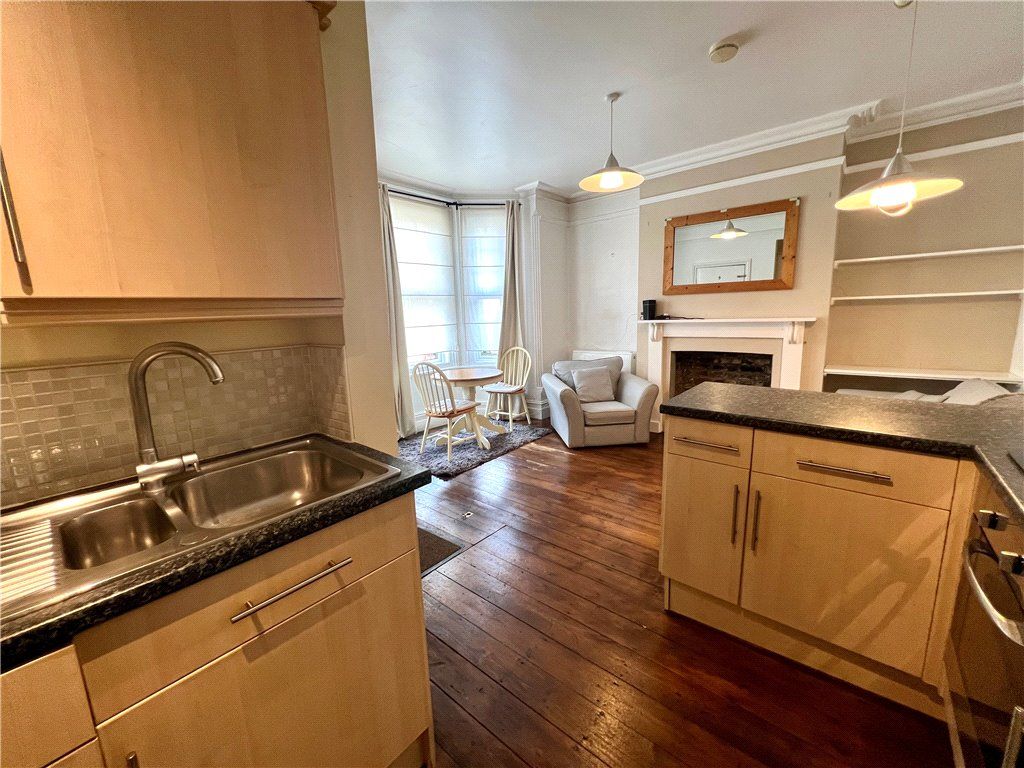 Property photo 3 of 9 Kitchen