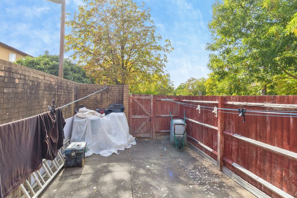 Property photo 3 of 27 Pbox-Img.Jpg