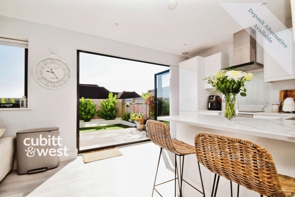 Property photo 3 of 13 7474084F-1Abfbdda...