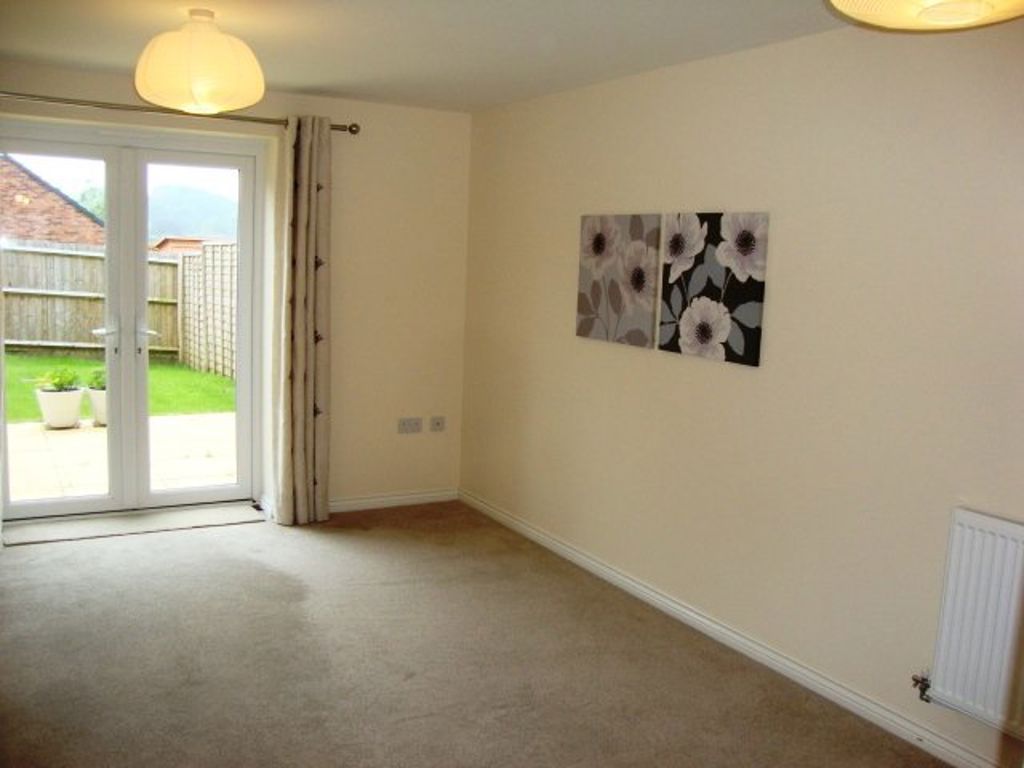 Property photo 2 of 23