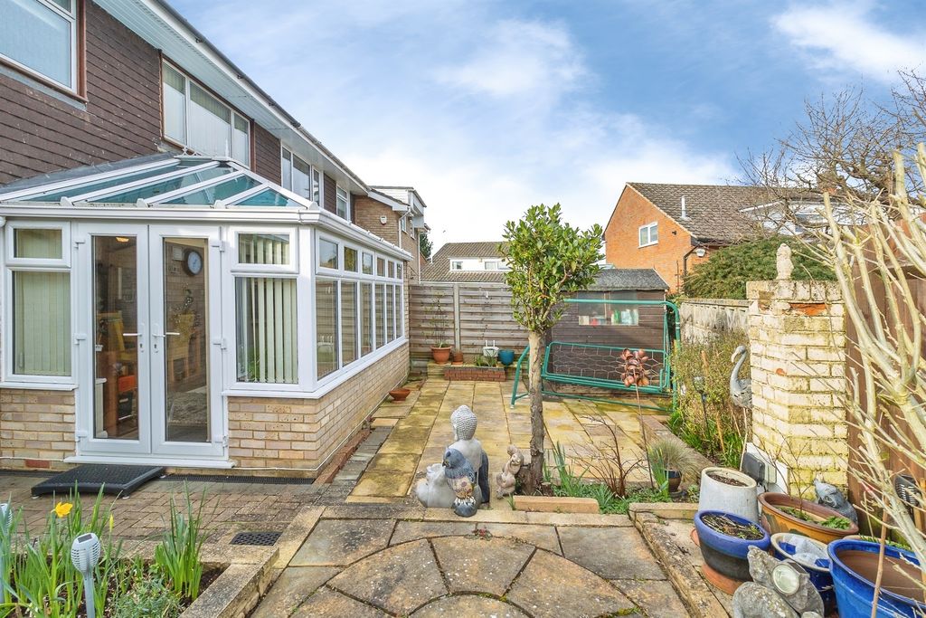 Property photo 2 of 16