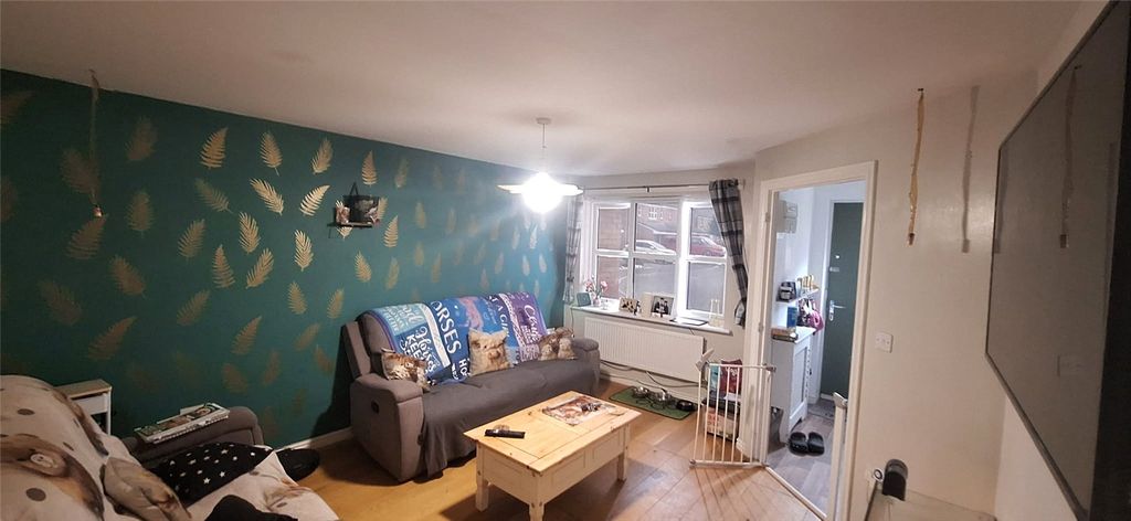 Property photo 3 of 18 Picture No. 21