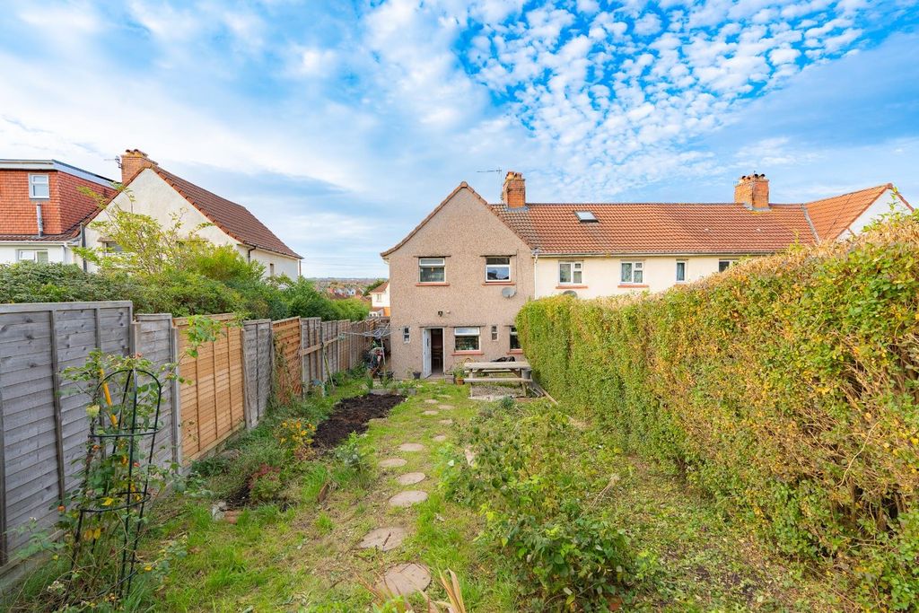 Property photo 2 of 26 Olh00381-Hdr.Jpg