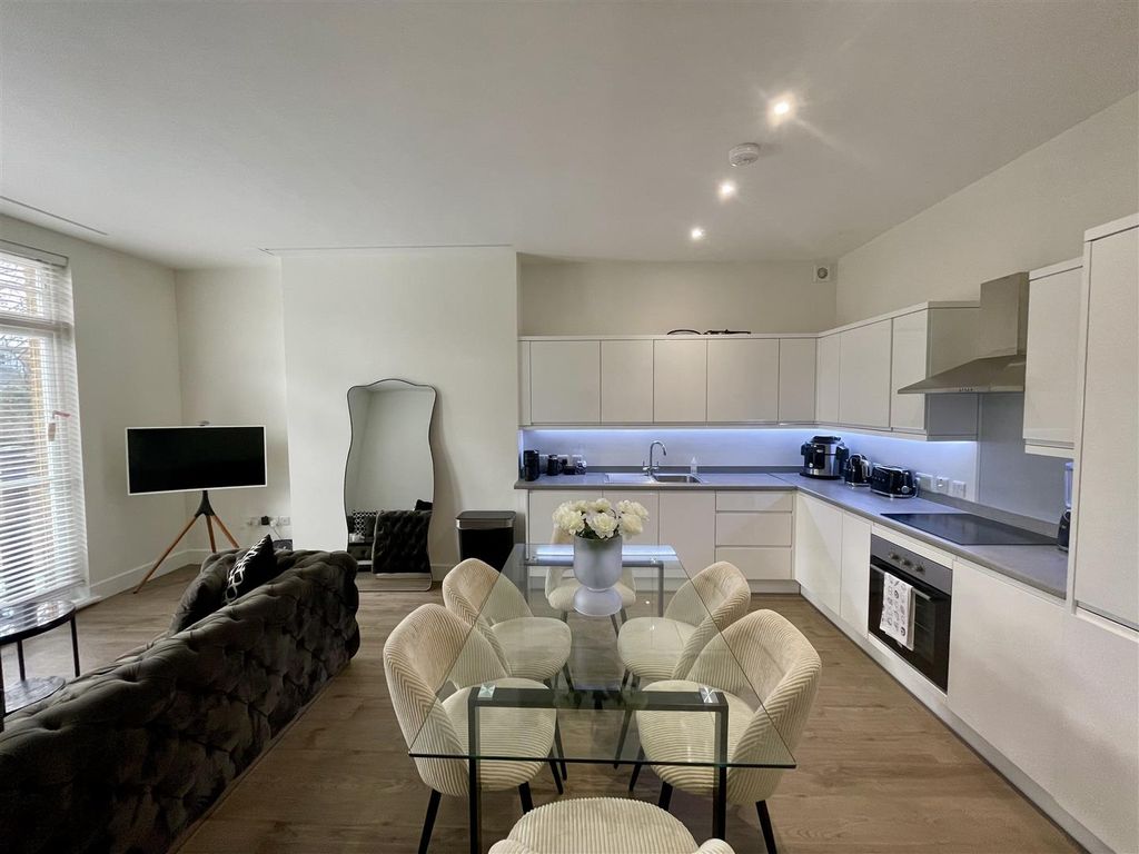 Property photo 1 of 8 Image00003.Jpeg