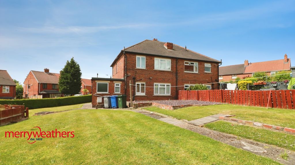 Property photo 2 of 14 External