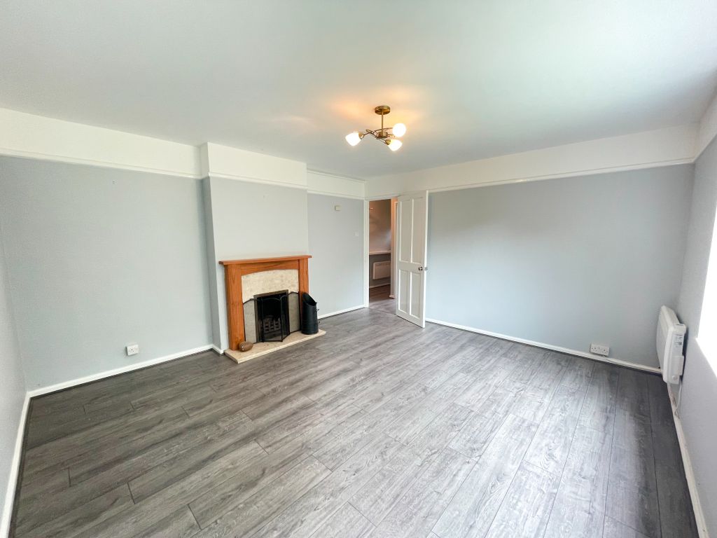 Property photo 2 of 7 Lounge