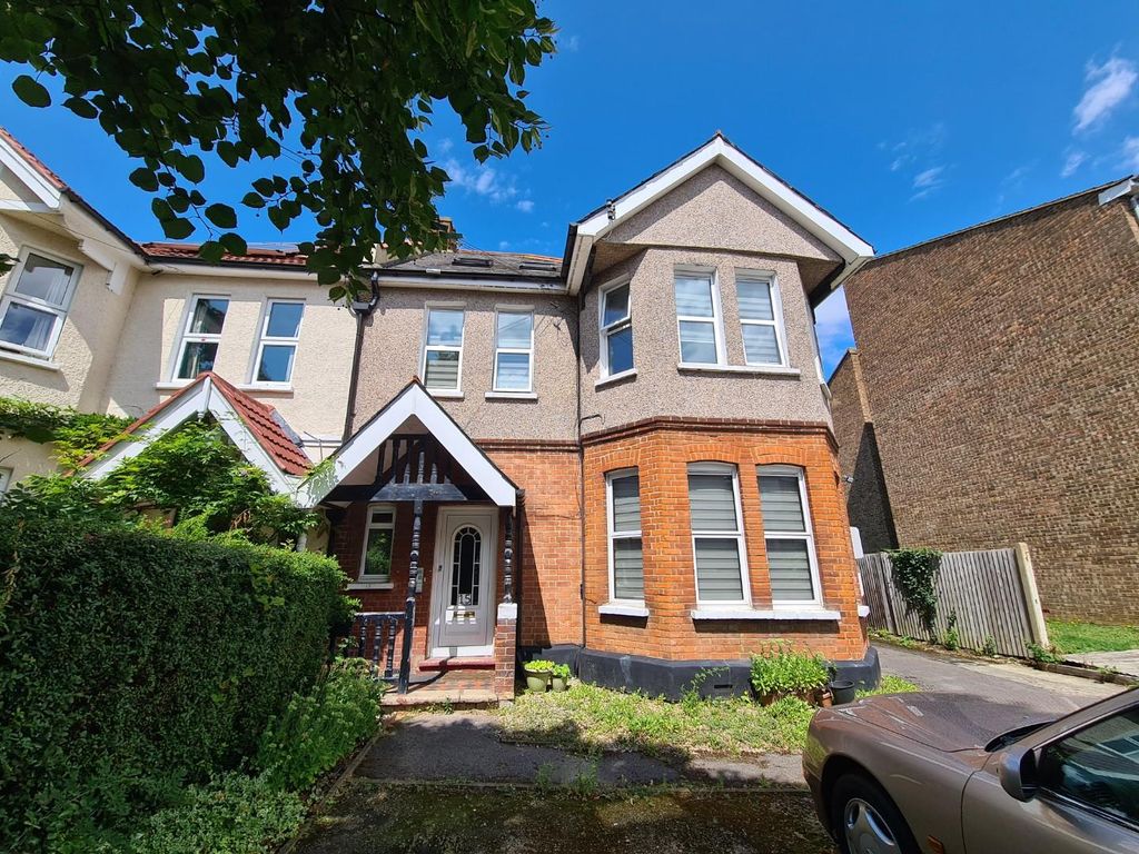 Property photo 1 of 6