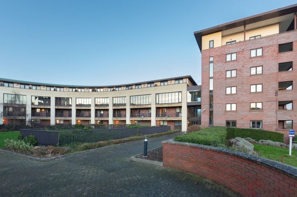 Property photo 1 of 13 Front View