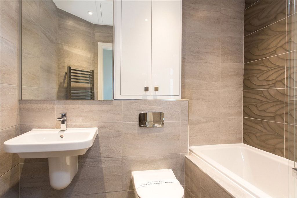 Property photo 3 of 6 Picture No. 02