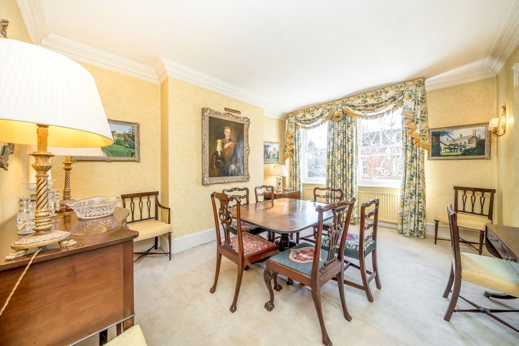 Property photo 3 of 9