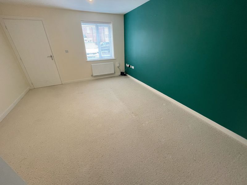 Property photo 2 of 11 Photo 6