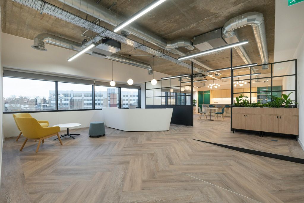 Property photo 2 of 15 Iw140123Gka 2Nd200.Jpg