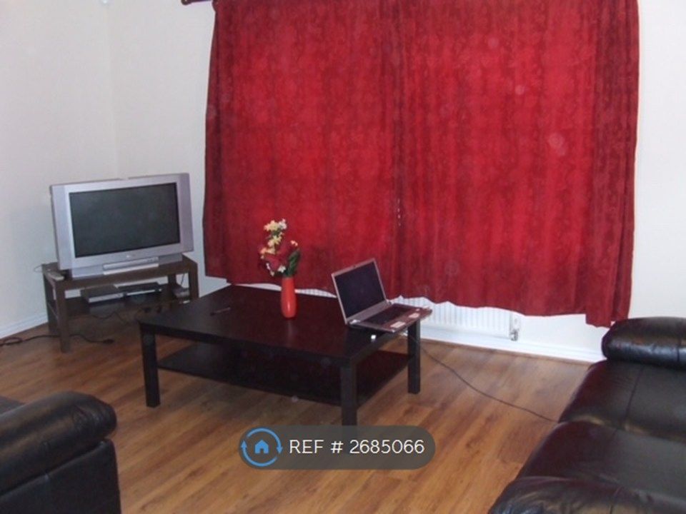 Property photo 3 of 9