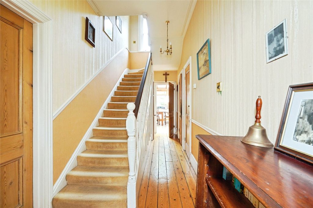 Property photo 3 of 29 Picture No. 48