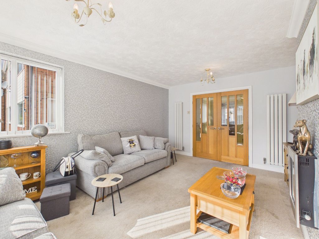 Property photo 3 of 12 5597937
