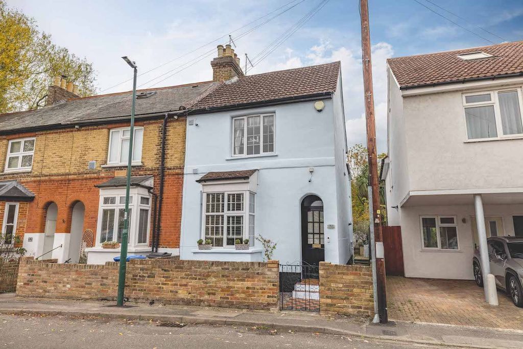 Property photo 1 of 18