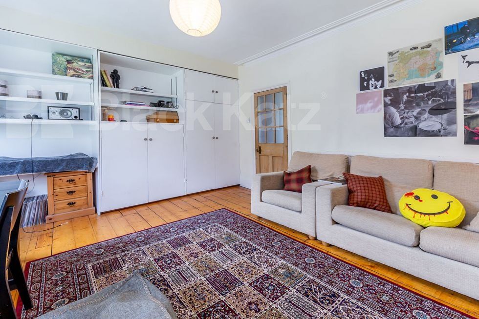 Property photo 3 of 6