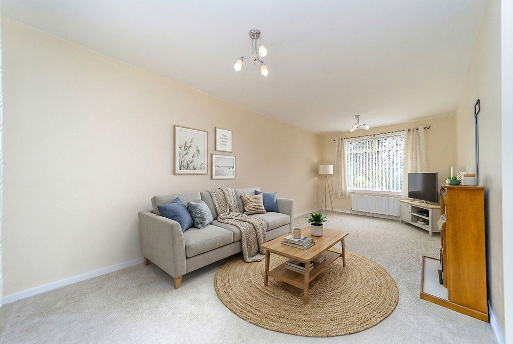 Property photo 2 of 21