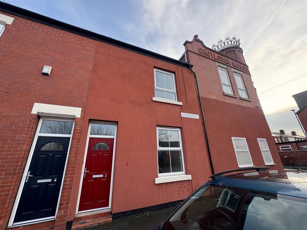 Property photo 2 of 17