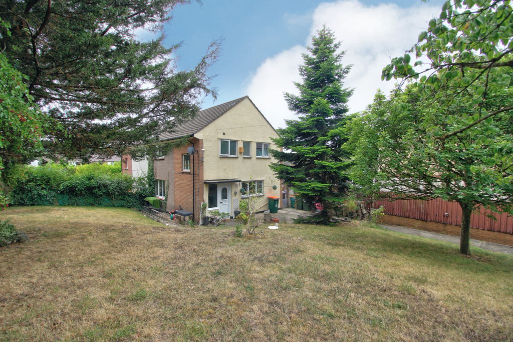 Property photo 1 of 19 Ed0D9Eb5-F577-4D1F-94D2-Af807B6Af201