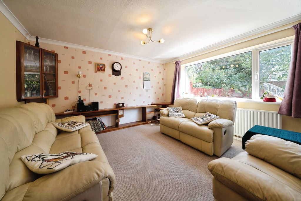 Property photo 2 of 14 Pbox-Img.Jpg