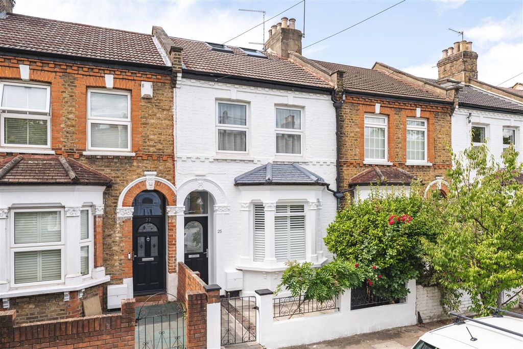 Property photo 1 of 39 Livingstone Road-39.Jpg
