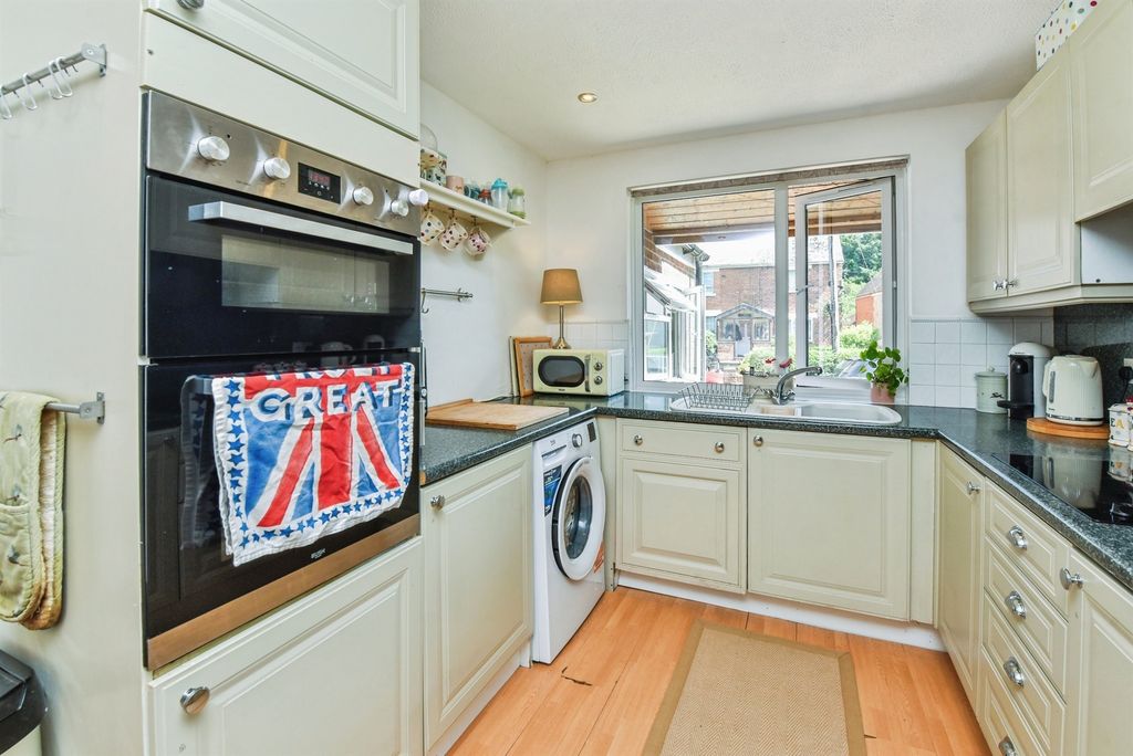 Property photo 3 of 17