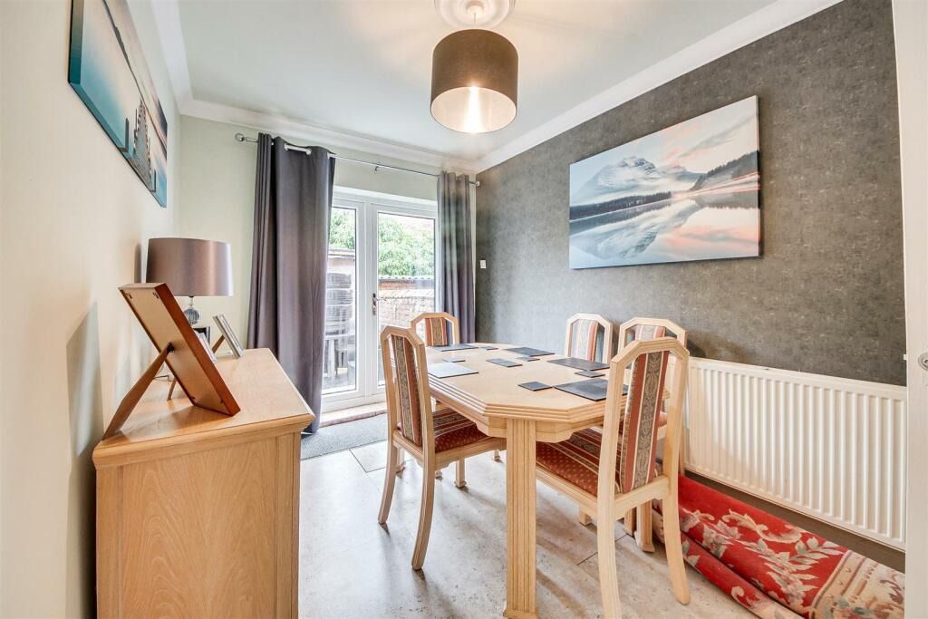Property photo 3 of 31 4270734