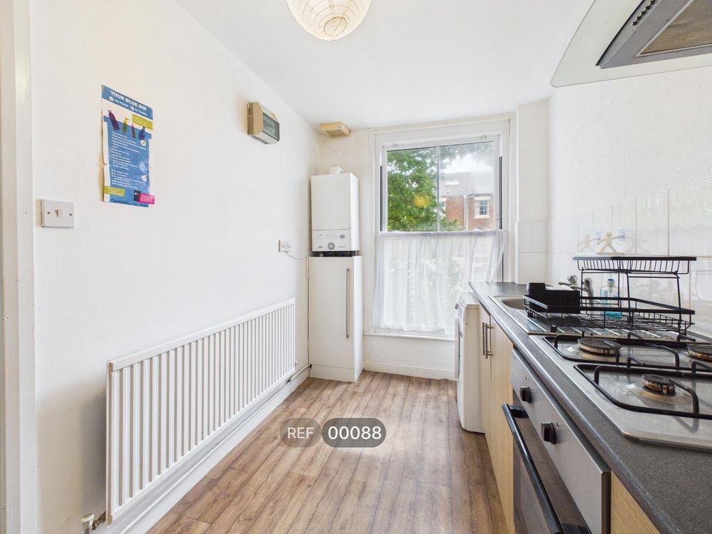 Property photo 2 of 16 Kitchen