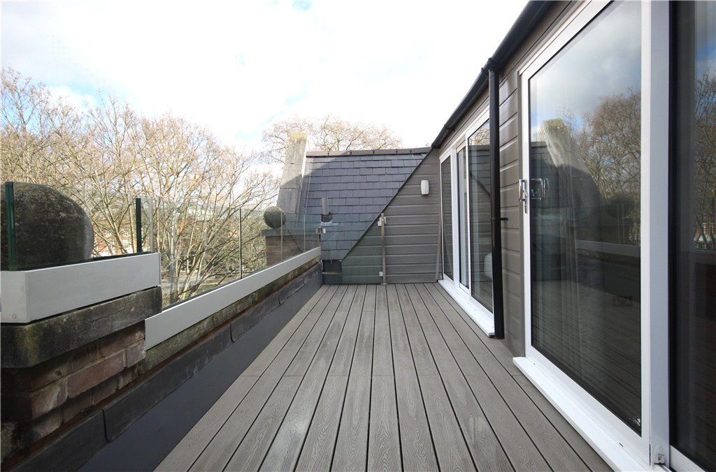 Property photo 2 of 13 Balcony