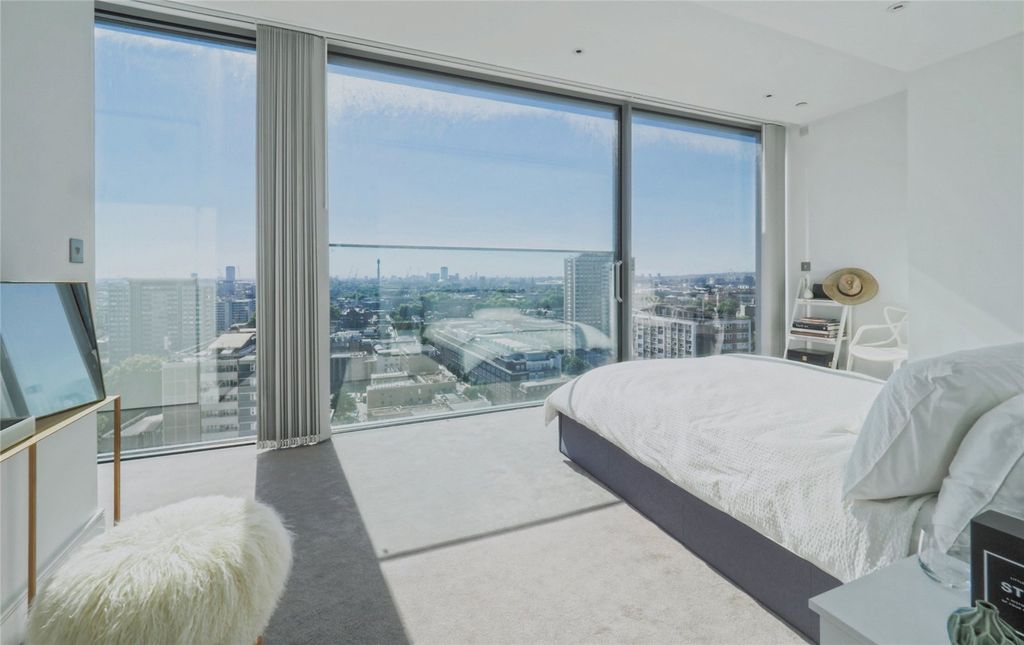 Property photo 2 of 22 Picture No. 35