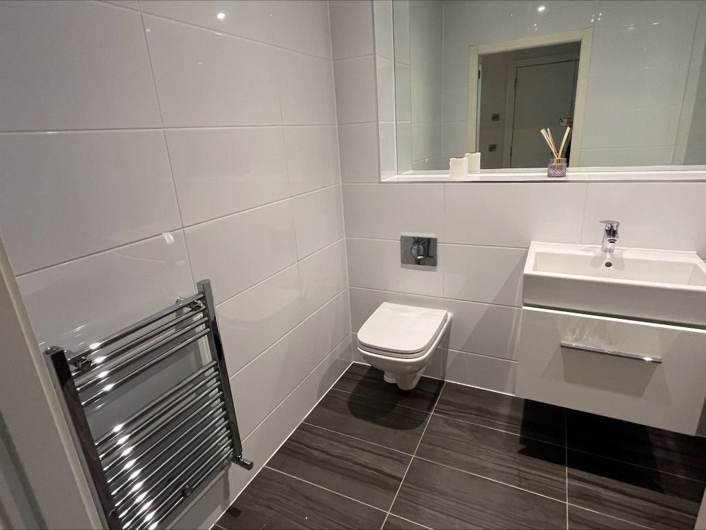 Additional image 7 of 2 bed flat for saleWhite Lion Close, East Grinstead RH19