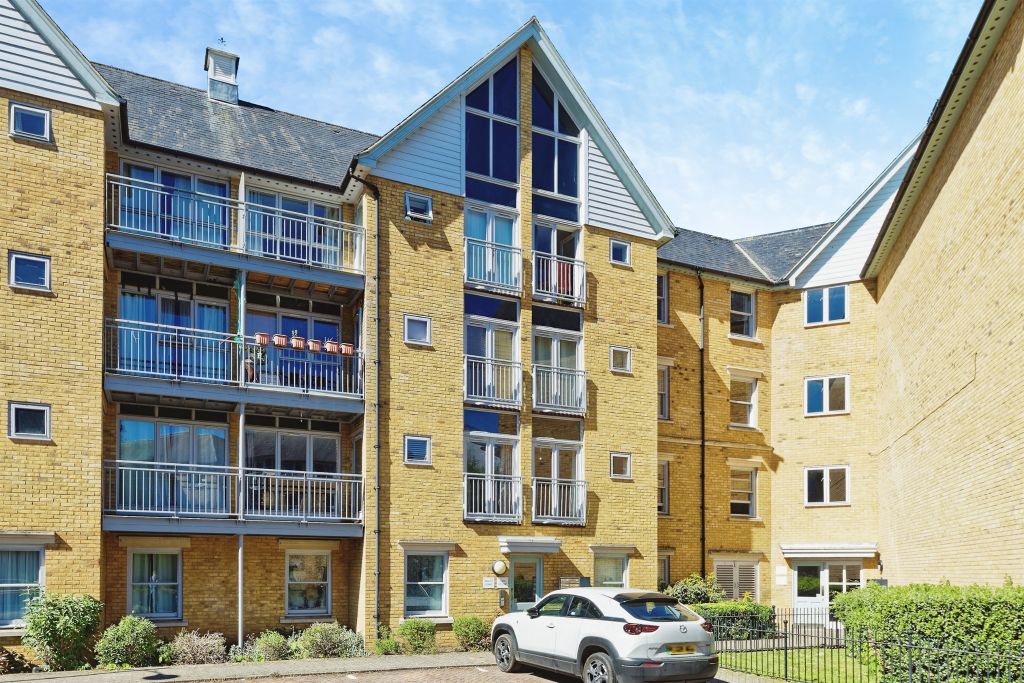 Property photo 1 of 15