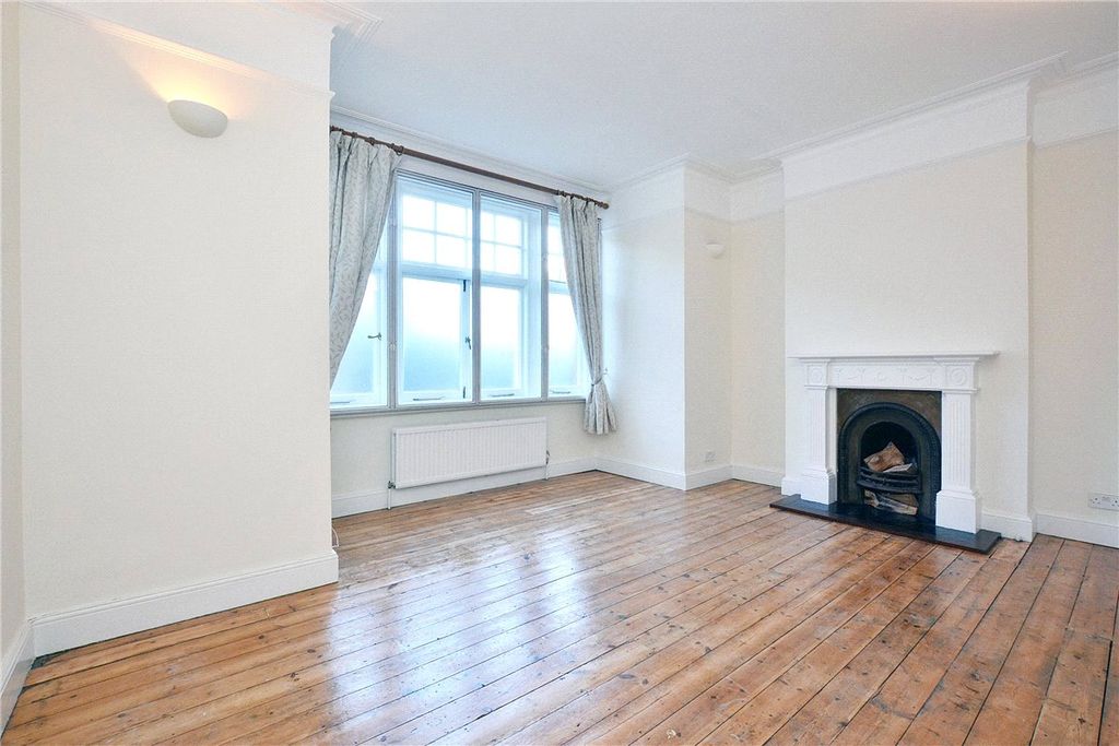 Property photo 3 of 11 Reception Room