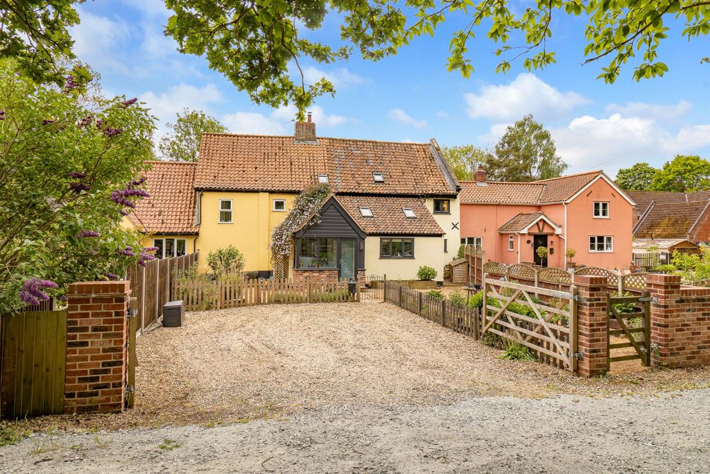 Property photo 1 of 44 5149621