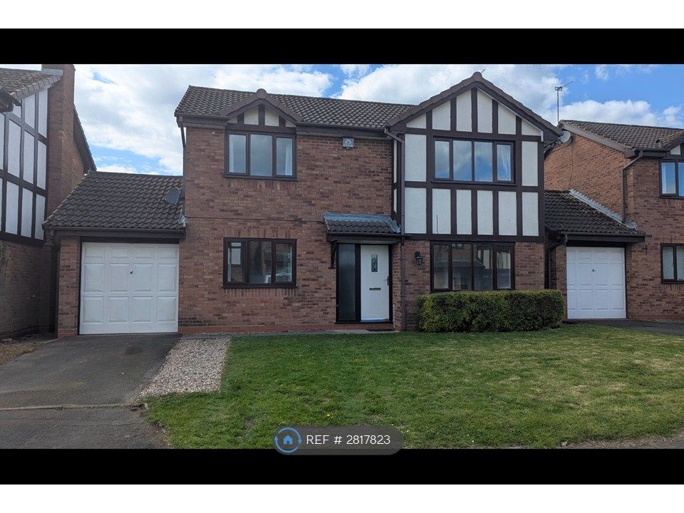 Property photo 1 of 15 Executive 3 Bed Detached Property