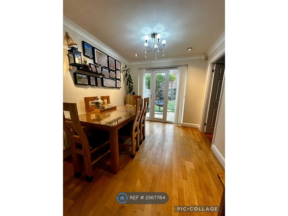 Property photo 3 of 12 Dining Room