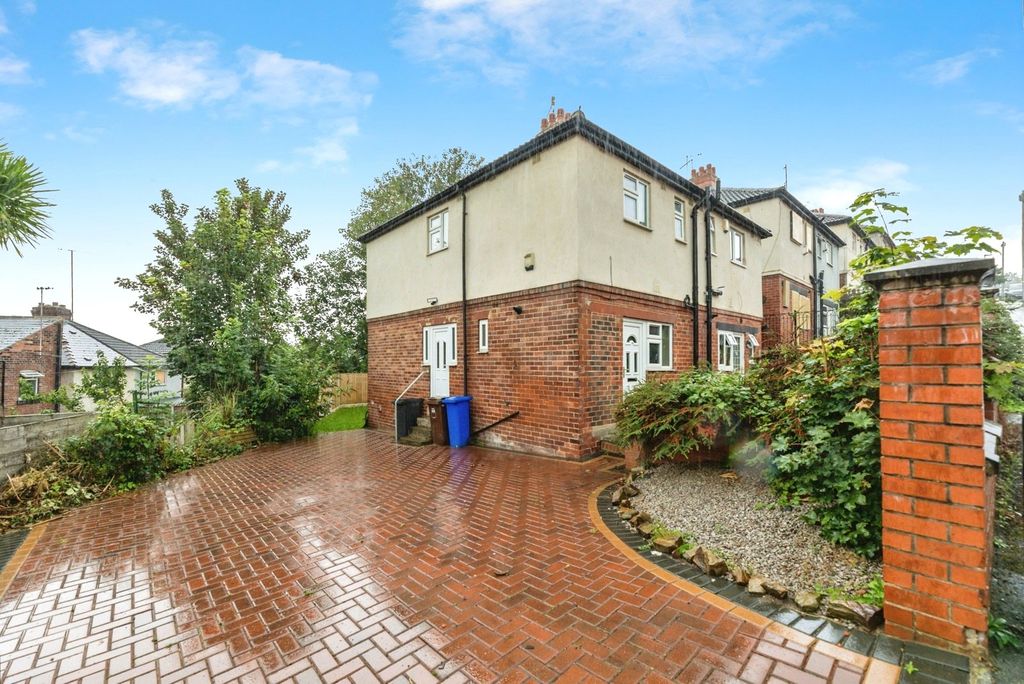 Property photo 1 of 18 Picture No. 02