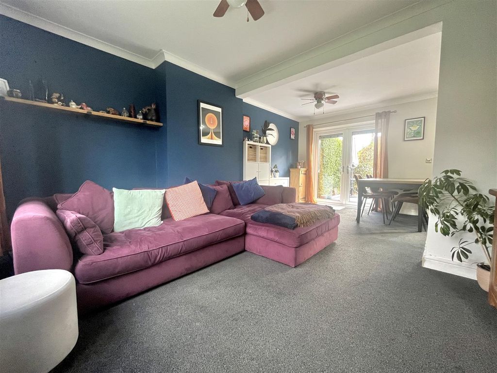 Property photo 2 of 28 Living And Dining Roo