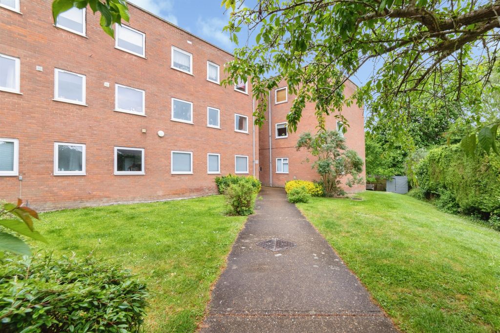 Property photo 1 of 16