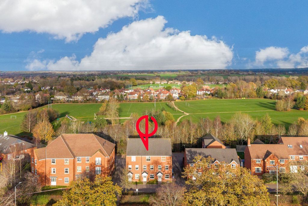 Property photo 1 of 24