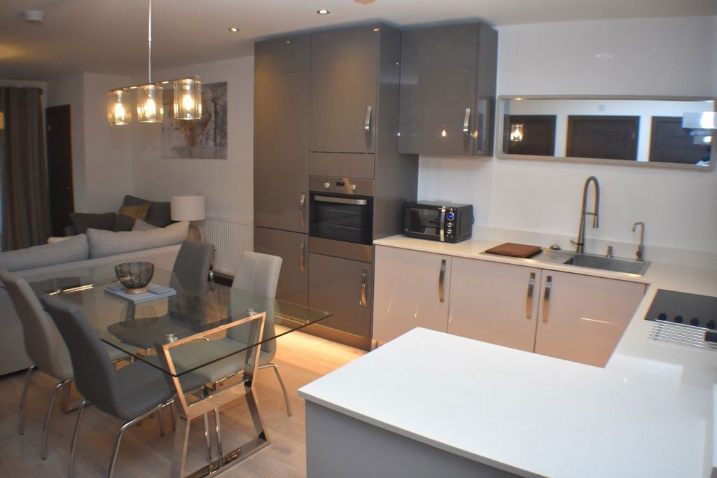 Property photo 1 of 25